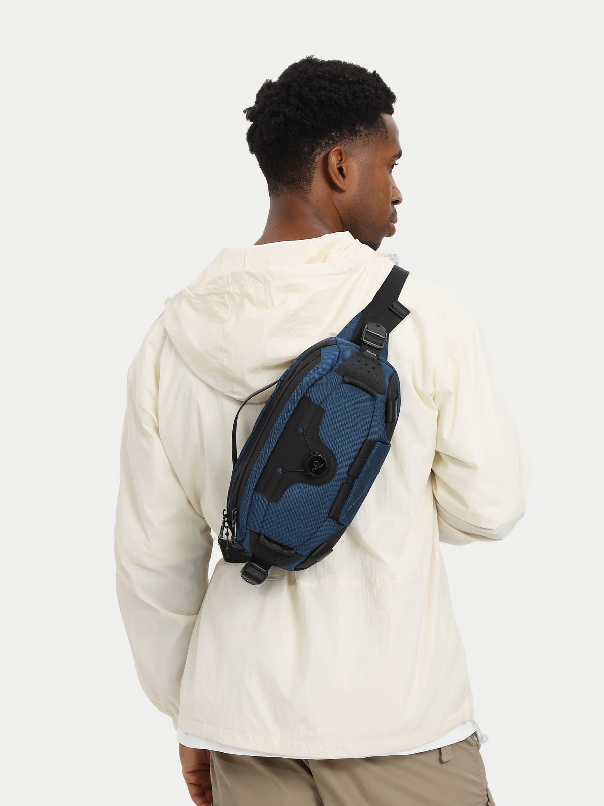 OZUKO Multi-function Chest Bag - Dual Phone Holder 评论和价格